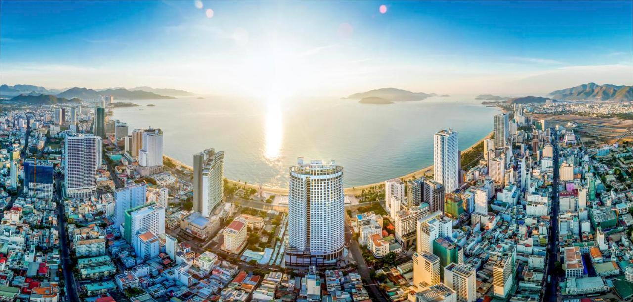 Homie Panorama Beachfront Residences Nha Trang Exterior photo