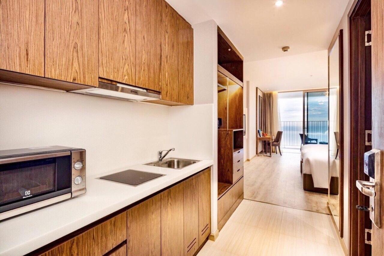 Homie Panorama Beachfront Residences Nha Trang Exterior photo