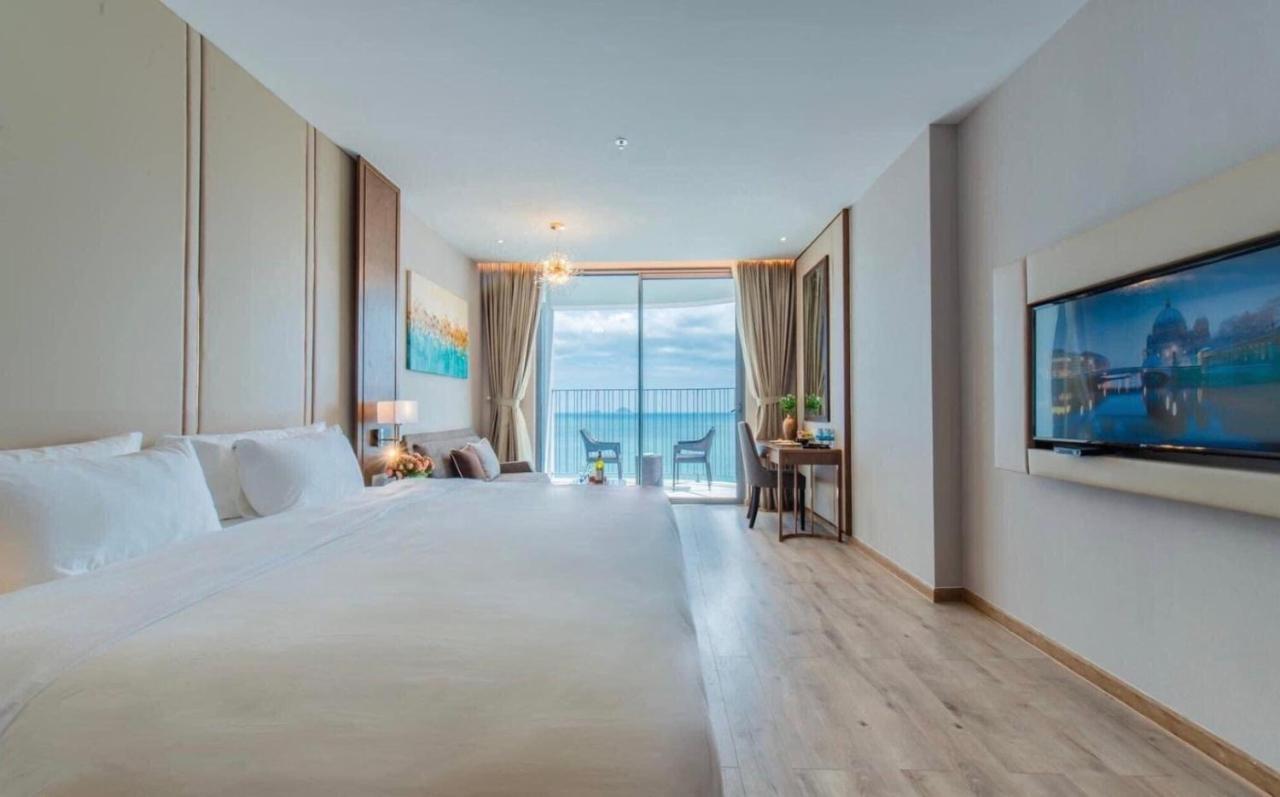 Homie Panorama Beachfront Residences Nha Trang Exterior photo