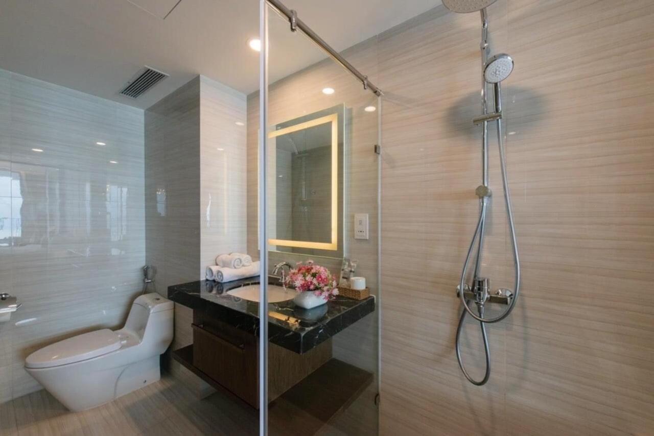 Homie Panorama Beachfront Residences Nha Trang Exterior photo