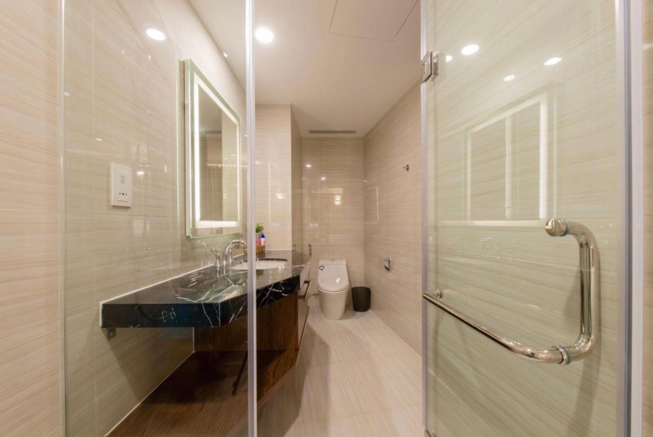 Homie Panorama Beachfront Residences Nha Trang Exterior photo