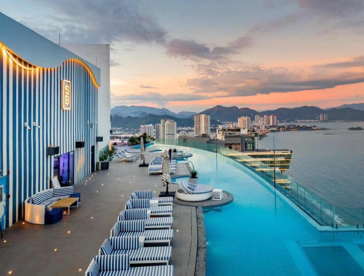 Homie Panorama Beachfront Residences Nha Trang Exterior photo