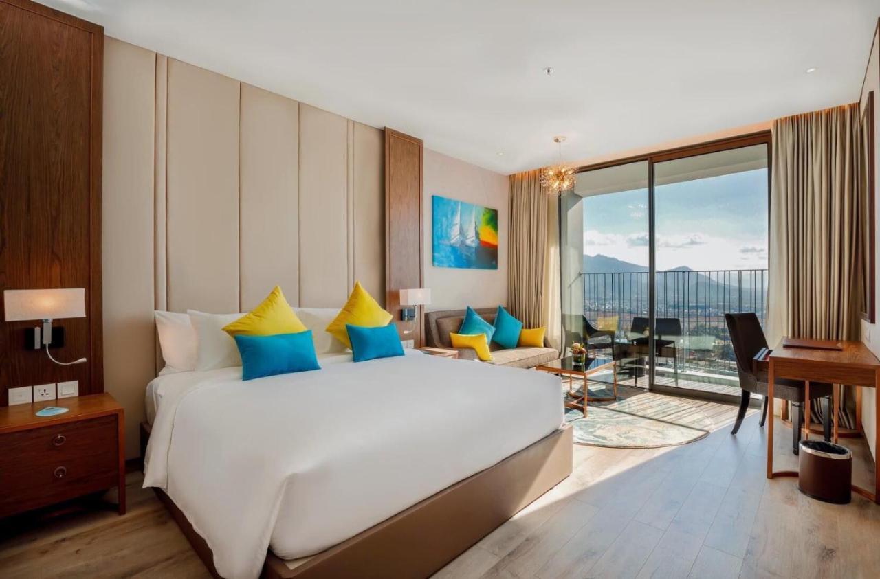 Homie Panorama Beachfront Residences Nha Trang Exterior photo