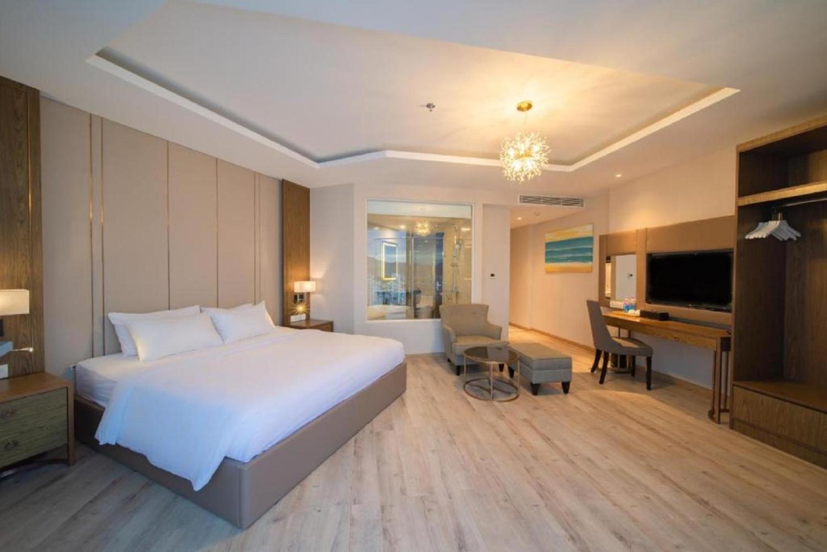 Homie Panorama Beachfront Residences Nha Trang Exterior photo